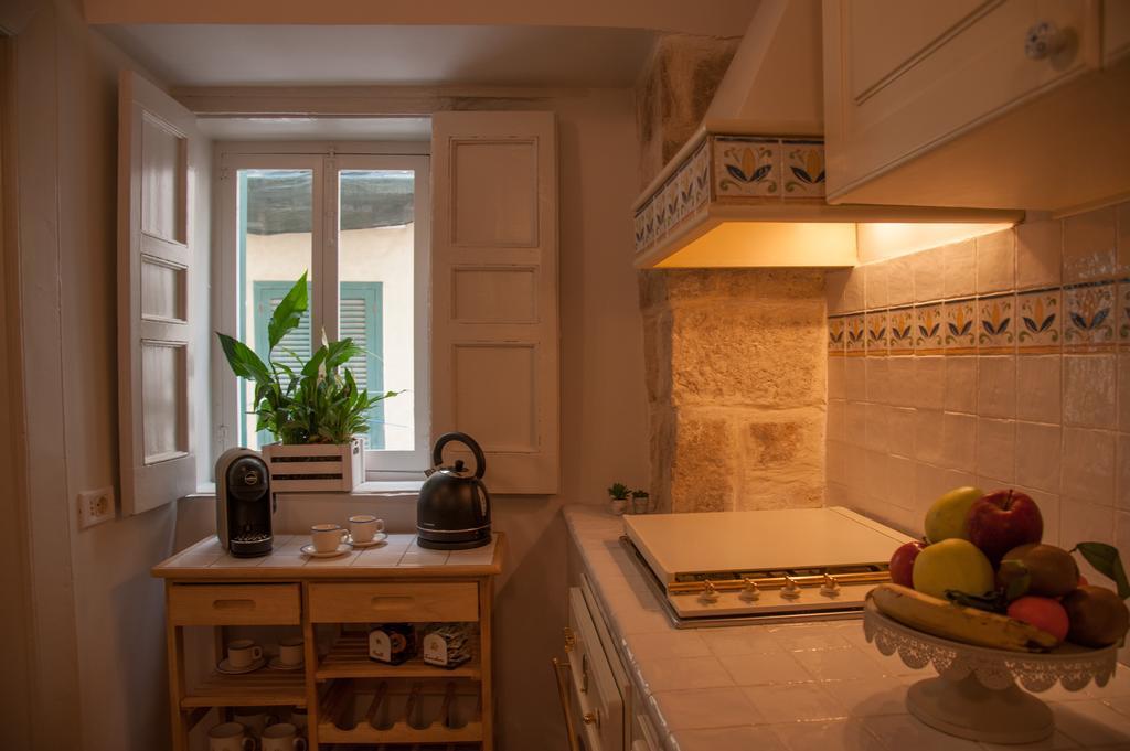 B&B Al Vico Трани Екстериор снимка
