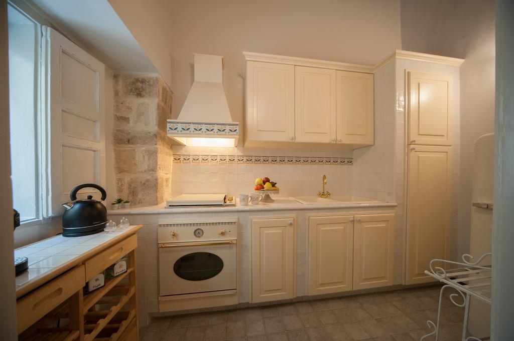 B&B Al Vico Трани Екстериор снимка
