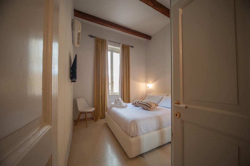 B&B Al Vico Трани Екстериор снимка